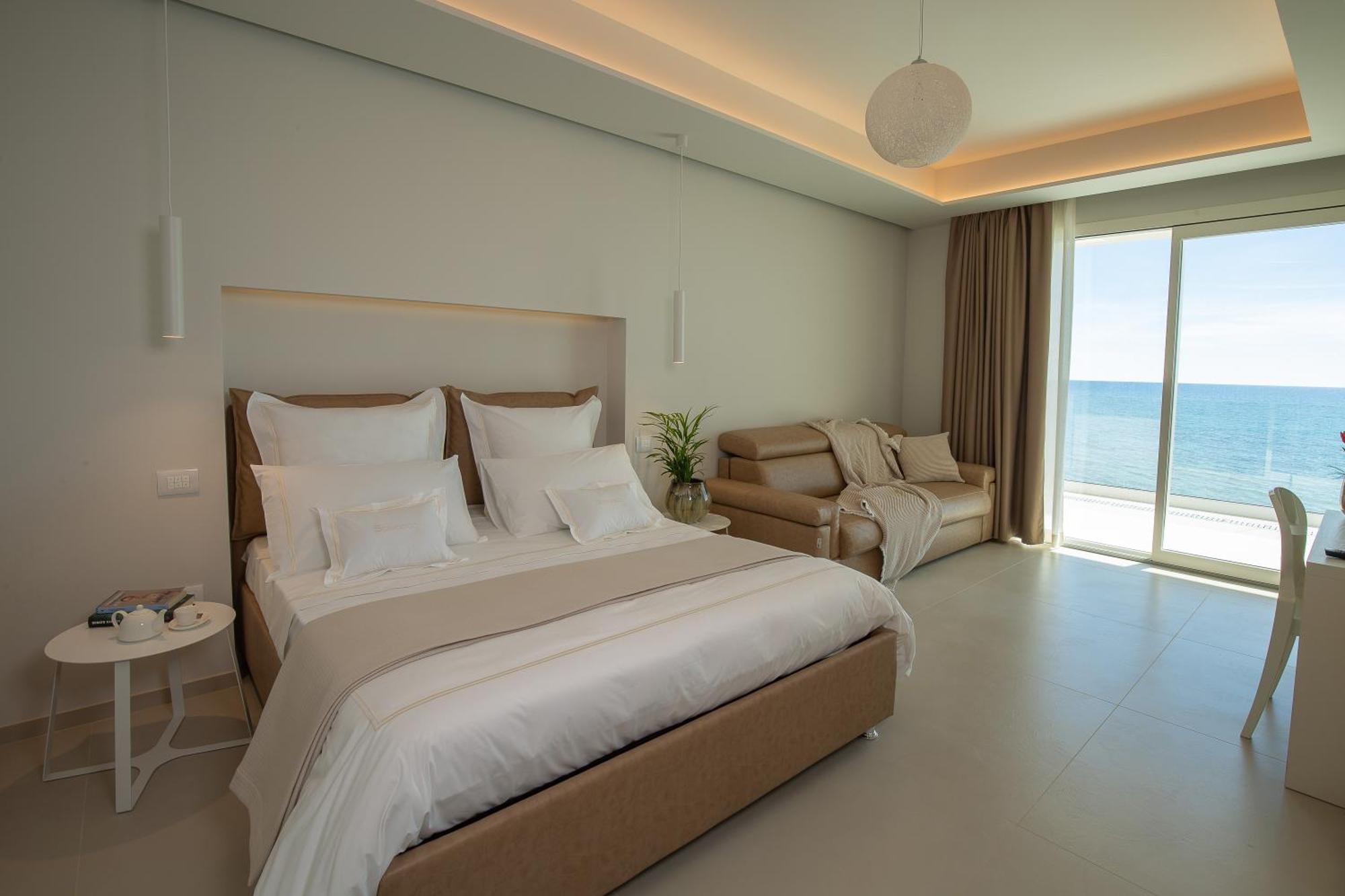 Scirocco Boutique Eco Hotel Torre Pali Extérieur photo